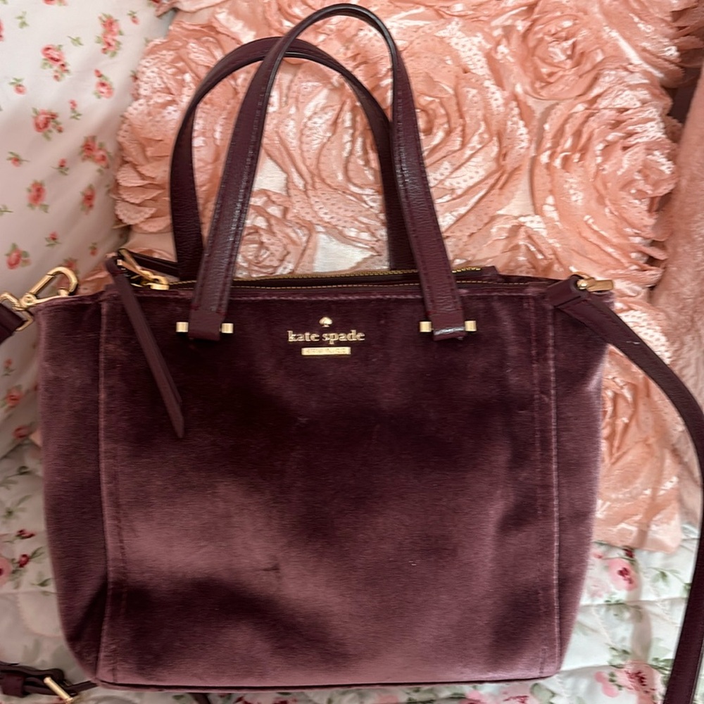 Kaye Spade plum velvet hand/shoulder bag